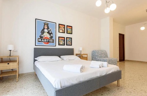 Rione Sanita Apartment | Appartamento 2BR per 5 con Patio Privato - Vicino Centro
