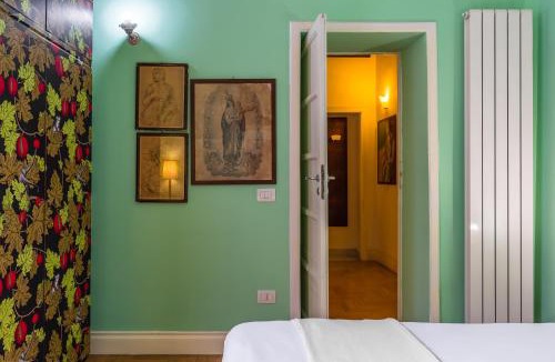 Naples City Centre Apartment | Appartamento a Piazza Cavour by Wonderful Italy