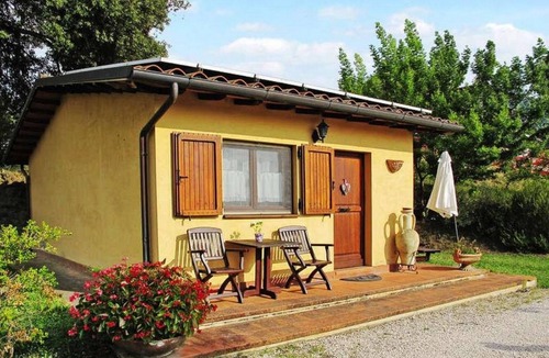 Ramazzano Apartment | Appartamento Baita - One Bedroom Apartment, Sleeps 2