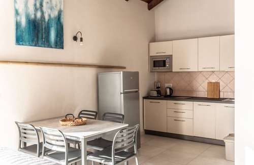 Perito Apartment | Appartamento con idromassaggio immerso nel verde