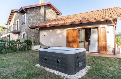 Perito Apartment | Appartamento con idromassaggio immerso nel verde