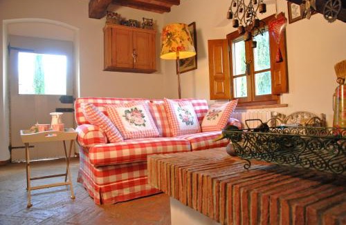 Palaia Apartment | Appartamento con patio privato e giardino tra Pisa e Firenze