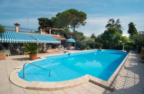 Province of Lecce Apartment | Appartamento con Piscina in Villa (Galatina)