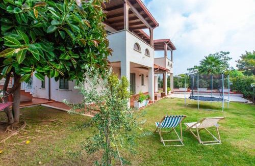 Specchiolla House | Appartamento con prato inglese destro Salento