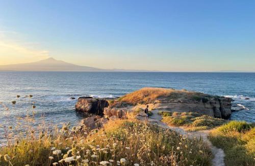 Costa Saracena-Castelluccio Apartment | Appartamento con terrazzo vicino al mare a Castelluccio