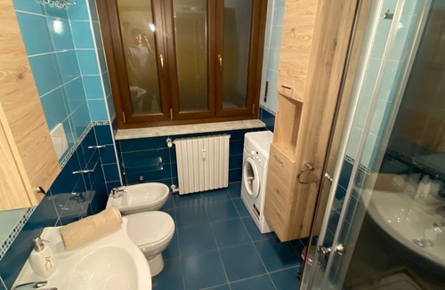 Vittoria Apartment | Appartamento confortevole con doccia idromassaggio