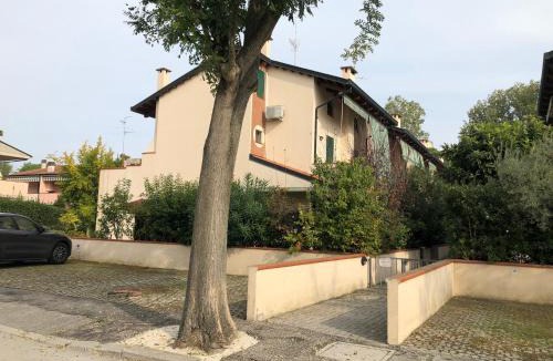Marina Romea Apartment | Appartamento curato con giardino