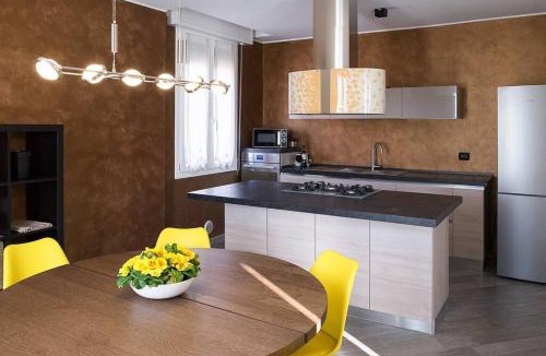 Albate Apartment | Appartamento da Massi