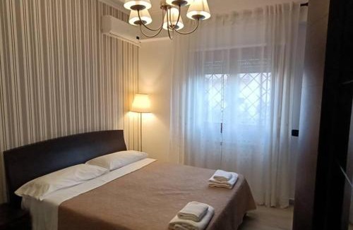 Zona XIX Casal Morena Apartment | Appartamento di Zeno