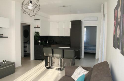 Rho Apartment | Appartamento Elyssjr