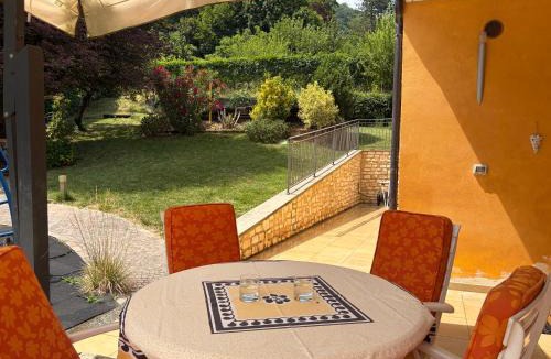 Torre Boldone Apartment | Appartamento Esclusivo e Tranquillo sulle Colline di Bergamo