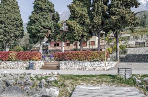 Cassone Apartment | Appartamento Fiocco