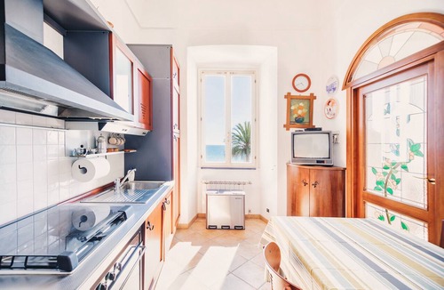 Ospedaletti Apartment | Appartamento Fronte Mare a Ospedaletti by Wonderful Italy
