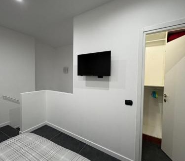 Vertemate con Minoprio Apartment | Appartamento LA CORTE