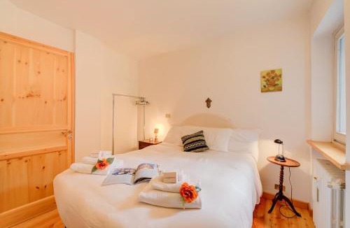 Claviere Apartment | Appartamento La Marmotta Mountain Retreat - Happy Rentals
