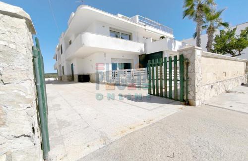 Torre Mozza Apartment | Appartamento La Torre piano terra sul mare Puglia On line