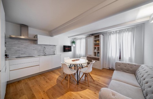 Old Town Apartment | Appartamento LAURA - Residenze Estensi