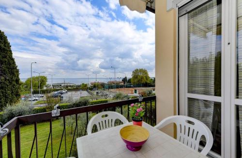 Moniga del Garda Apartment | Appartamento Martina
