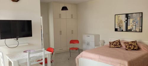 Qafe e Gjashtes Apartment | Appartamento - Orchidea con parcheggio
