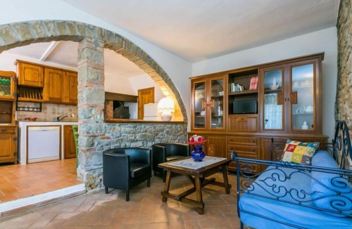Fano House | Appartamento Piccolo by Interhome