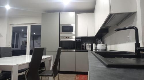 Rivalta Bormida House | Appartamento relax 5-4-3