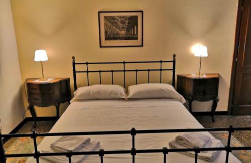 Castello Apartment | APPARTAMENTO Ruga Giuffa