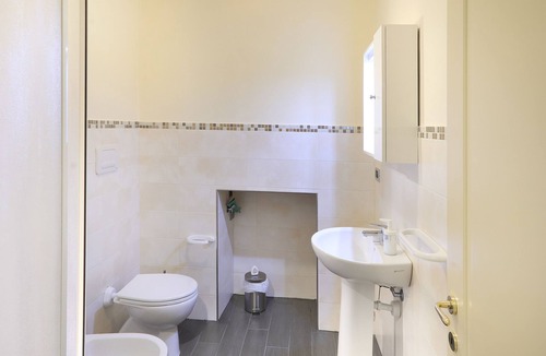 Borgo a Buggiano Apartment | Appartamento "Siena" - Lovely apartment located near the city's train station!