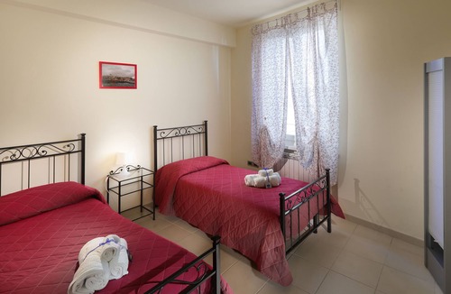 Borgo a Buggiano Apartment | Appartamento "Siena" - Lovely apartment located near the city's train station!
