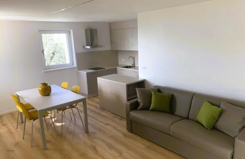 Malcesine Apartment | Appartamento Viola
