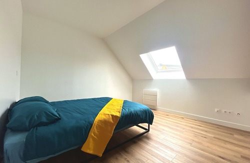 Equeurdreville-Hainneville Apartment | Appartement #7 Moderne Rénové Avec Mezzanine 8pers