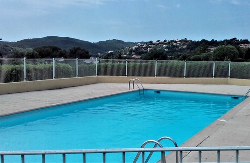 Agay Apartment | APPARTEMENT 2/4 Persons - Very nice sea view - swimming pools - parking lot