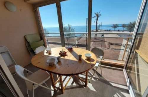 Le Grau-dʼAgde Apartment | Appartement 2 pièces cabine, 4 couchages, vue mer, à 20 m de la plage - Grau d'Agde - FR-1-423-194
