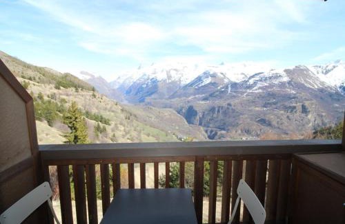 Auris Apartment | Appartement 2 pièces, 3 couchages, animaux admis, parking près des pistes - FR-1-297-51