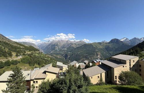 Auris Apartment | Appartement 2 pièces cabine au pied des pistes avec ascenseur - Auris en Oisans - FR-1-297-345
