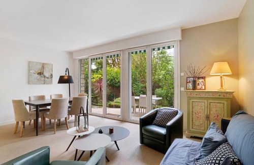 Saint-Cloud Apartment | Appartement 90m2 Sur Jardin Clos