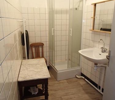 Gissac Apartment | Appartement Authentique Montaigut