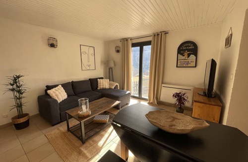 Villars-Colmars Apartment | Appartement bas de Chalet à Villars Colmars à 30 Minutes de la Foux Dallos