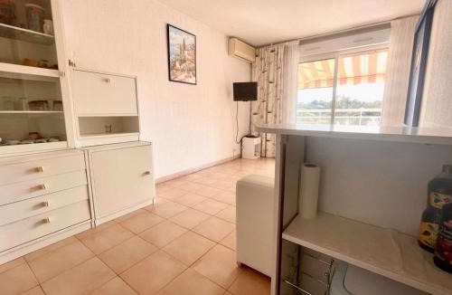 Cavalaire-sur-Mer Apartment | Appartement climatisé 2 pièces cabine, 4 couchages, proche plage et centre, Cavalaire-sur-Mer - FR-1-226B-171
