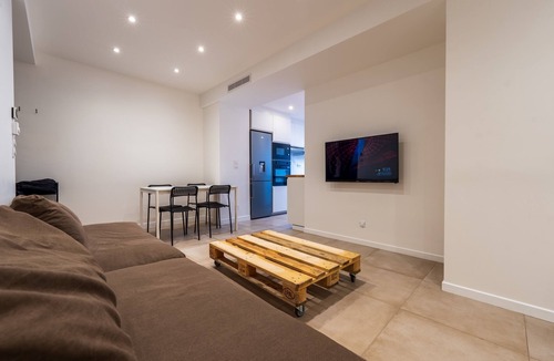 Liberation Apartment | Appartement Climatisé et Rénové