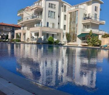 Belek Apartment | Appartement confortable avec piscine et wifi