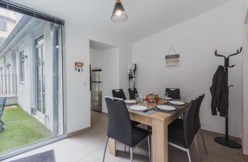 Cauterets Apartment | Appartement cosy hypercentre 400m de la télécabine 4-6 personnes - draps et ménage inclus