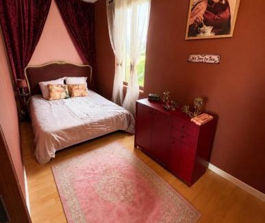 Ecommoy Apartment | Appartement du Sorcier