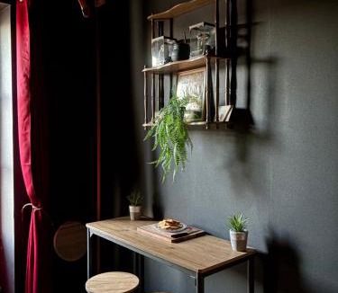 Ecommoy Apartment | Appartement du Sorcier