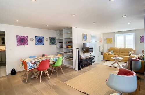 Floreffe Apartment | Appartement Duplex 2CH Avec Piscine Privative Intérieure Chauffée à 32°c