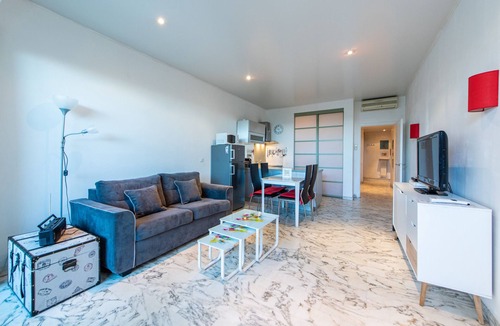 Fabron Apartment | Appartement EROS