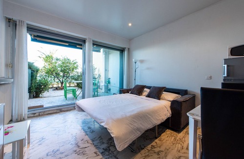 Fabron Apartment | Appartement EROS