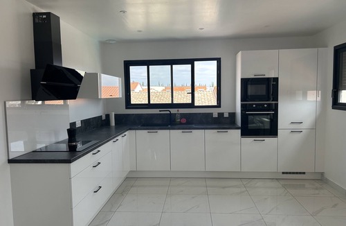 Rivesaltes Apartment | Appartement F3 + Piscine Privée Transats et Plancha !