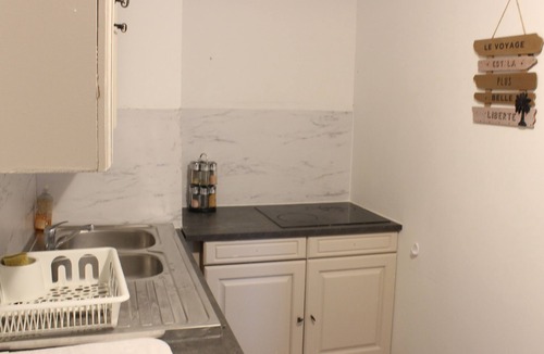 Courcouronnes Apartment | Appartement - 20min D'orly - 2 Chambres et 4 Lits Double