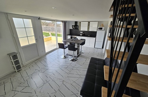 Priay Apartment | Appartement guy