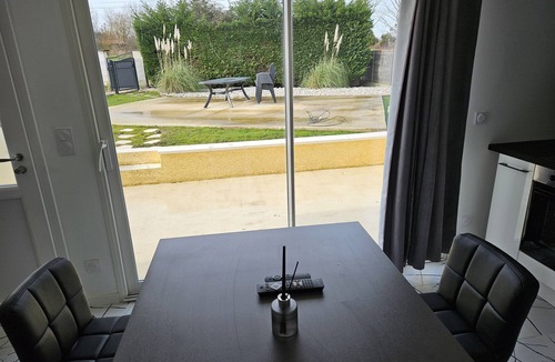 Priay Apartment | Appartement guy